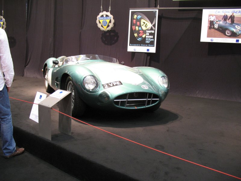 astonmartindbr2119572.jpg