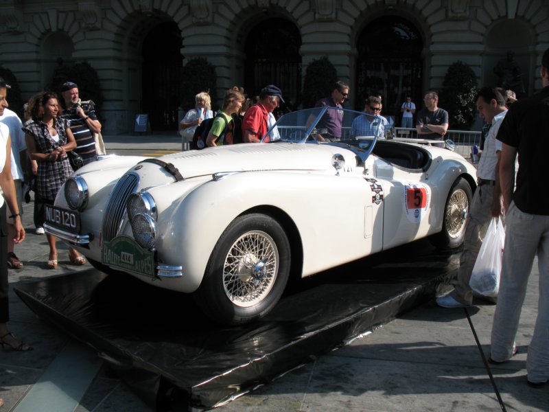 jaguarxk120.jpg