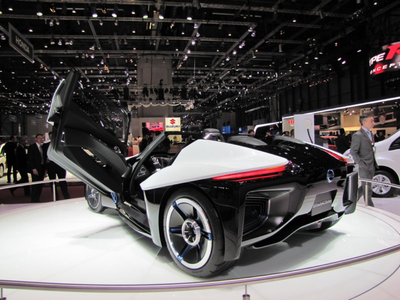 nissanbladeglider57.jpg