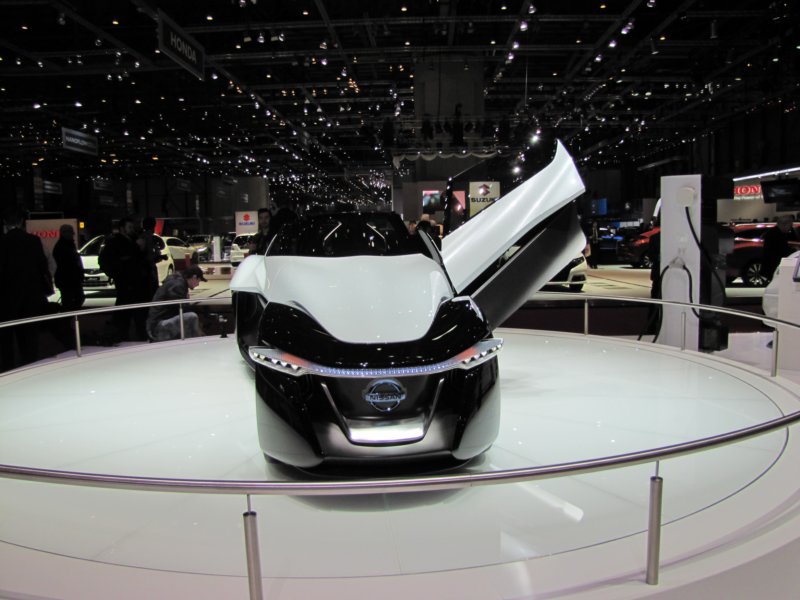 nissanbladeglider58.jpg