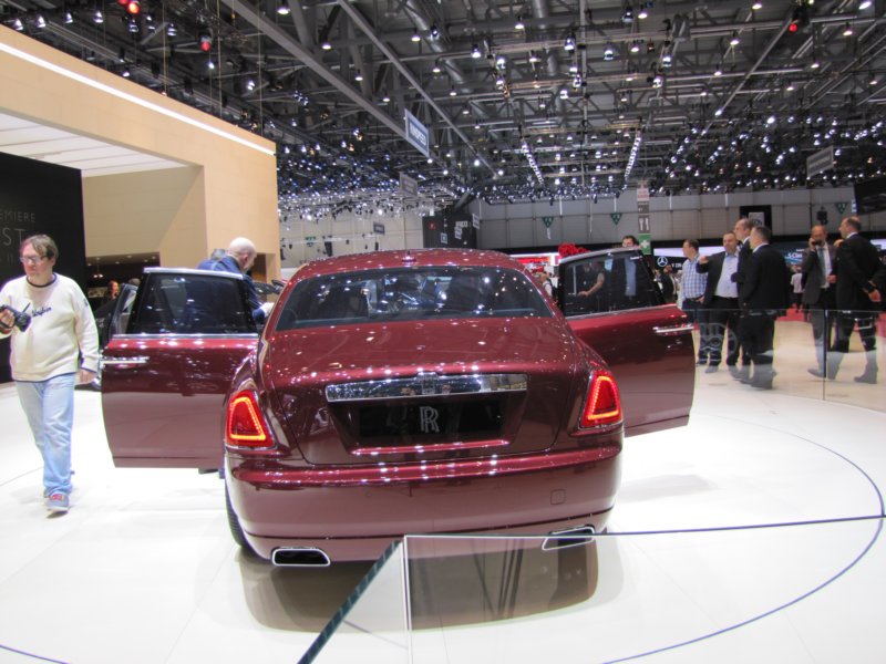 rollsroyceghostseriesii51.jpg