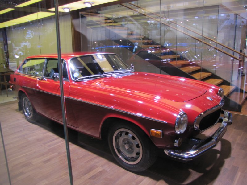 volvop1800es.jpg