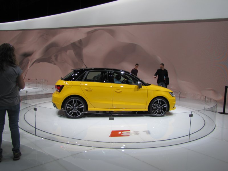 audis1sportback20.jpg