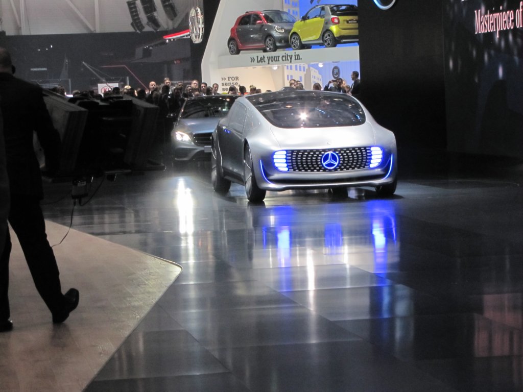 mercedesbenzf01512.jpg