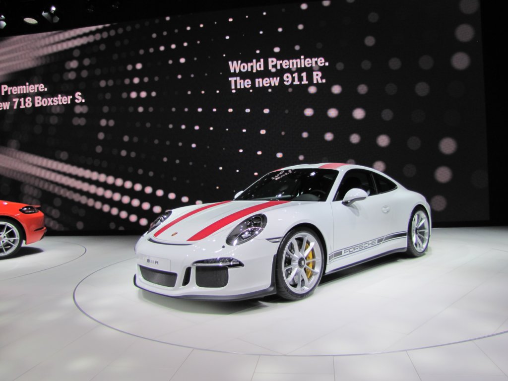 porsche911r.jpg