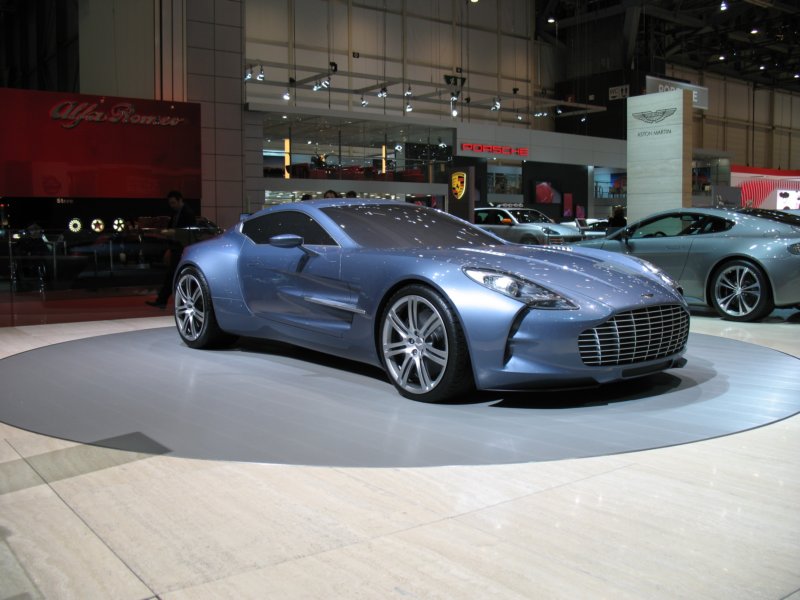 astonmartinone775.jpg