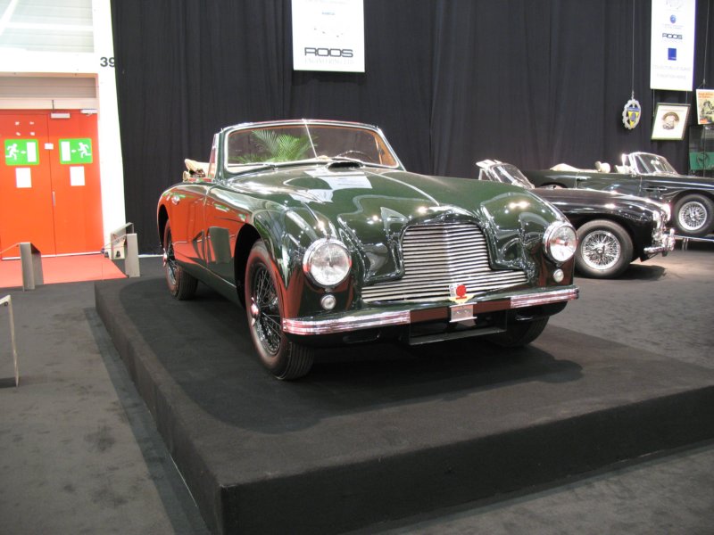 astonmartindb2vantageconvertible19534.jpg
