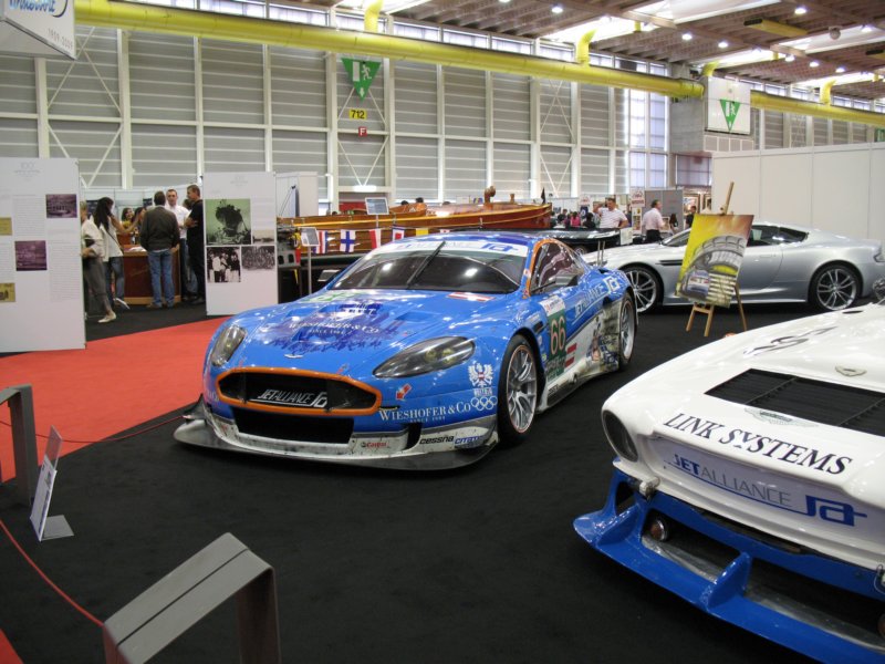 astonmartindbr9103gt120062.jpg