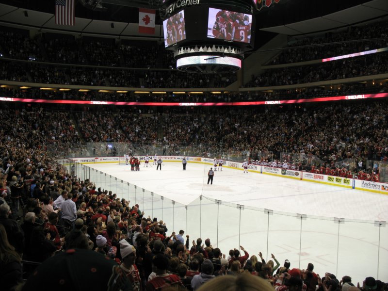 nov2009minnesotawildvsphoenixcoyotesxcelenergycenter25.jpg