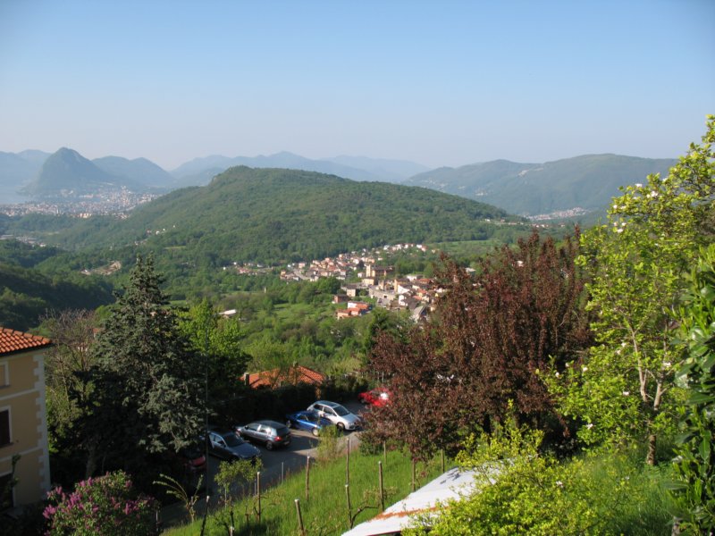 aviewfromroveredocapriascati03may20094.jpg