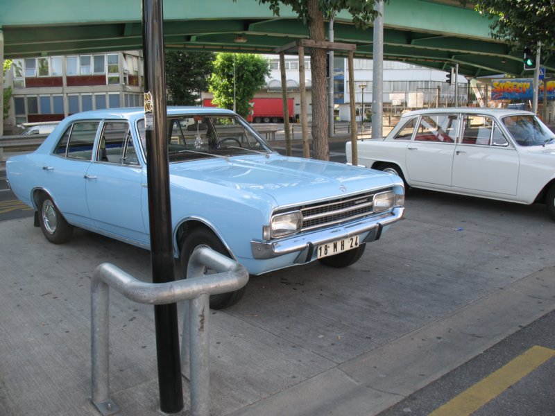 opelrekord1700l.jpg