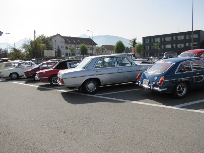 mercedes240dautomatic4.jpg