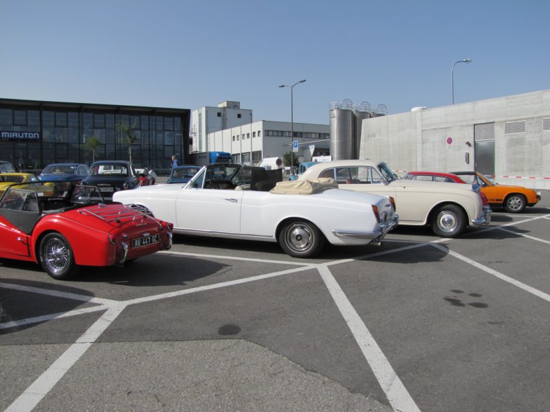 rollsroycecornichehjmullinerparkward11.jpg