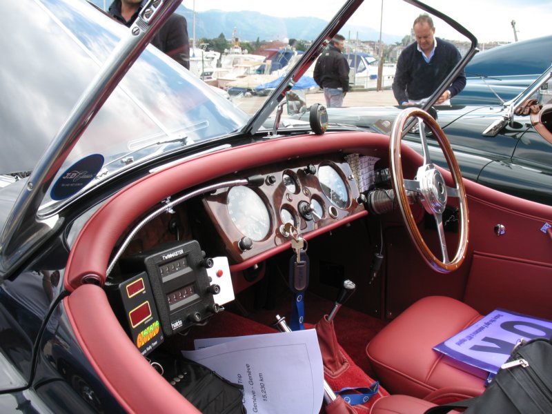 jaguarxk140mc19572.jpg