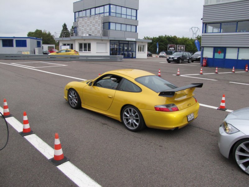 porsche4.jpg