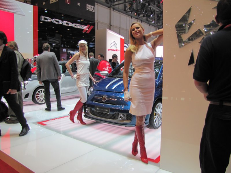 abarth695tributoferrari22.jpg