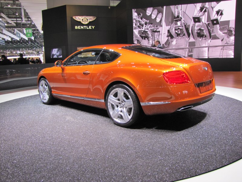 bentleycontinentalgt30.jpg