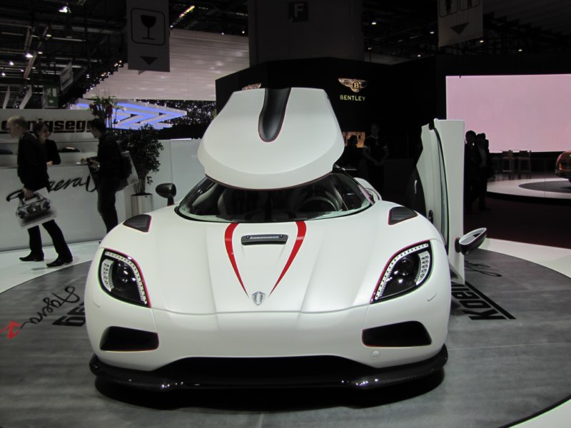 koenigseggagerar2.jpg