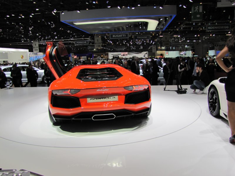 lamborghiniaventador13.jpg