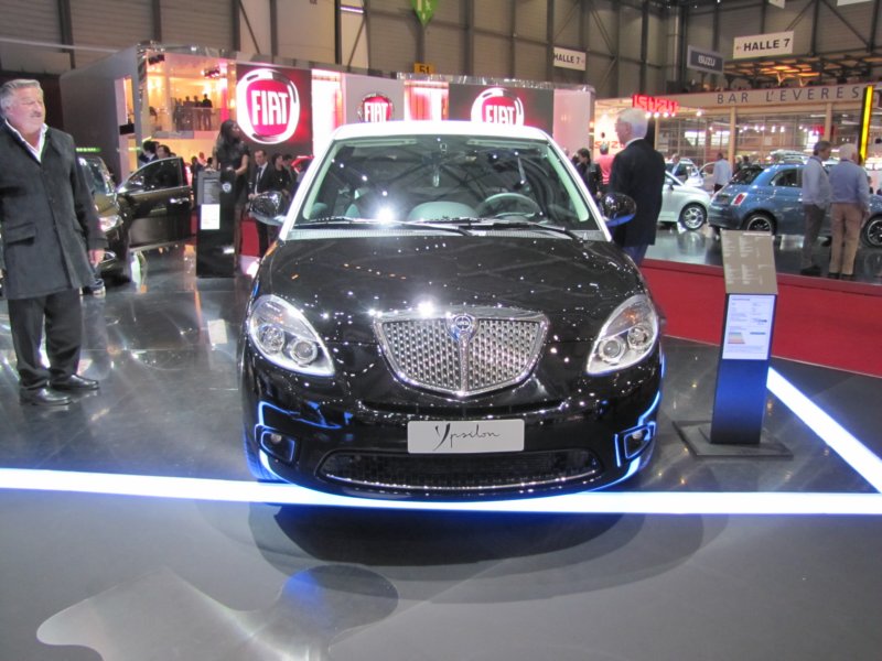 lanciaypsilon43.jpg
