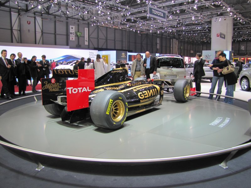 lotusrenaultgp21.jpg