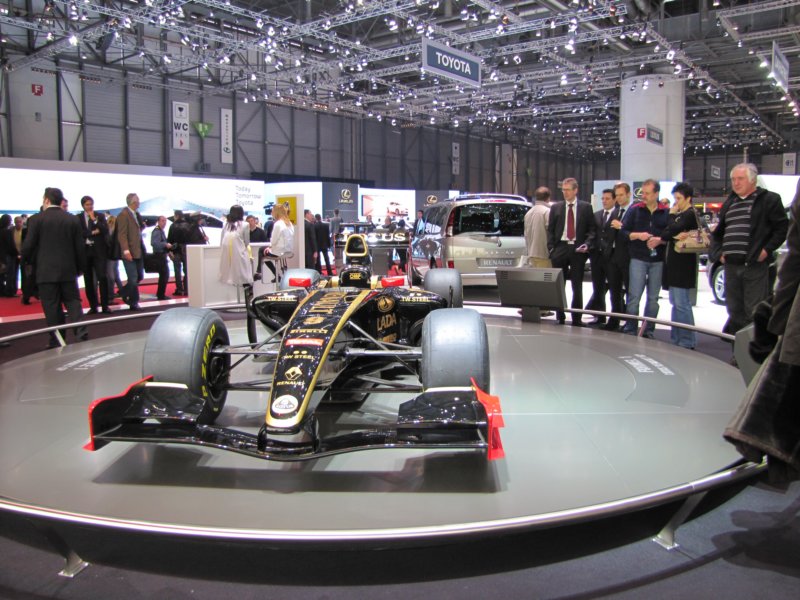 lotusrenaultgp7.jpg