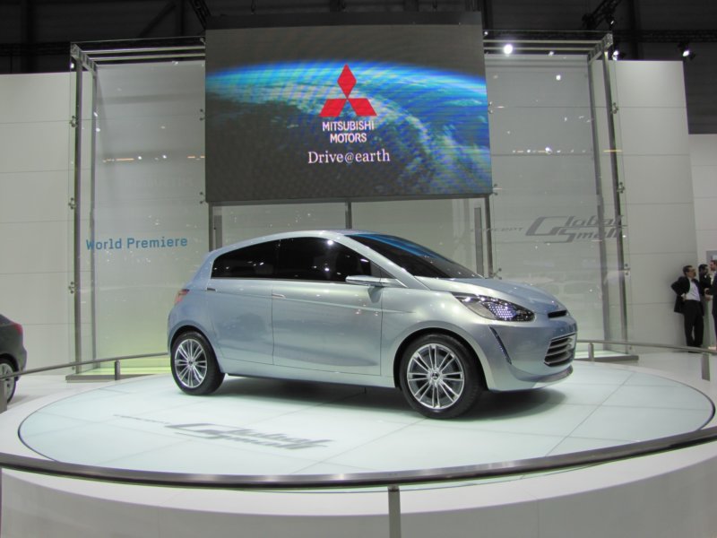 mitsubishiglobalsmallconcept17.jpg