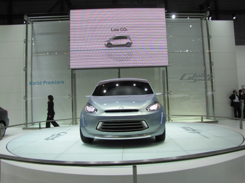 mitsubishiglobalsmallconcept21.jpg