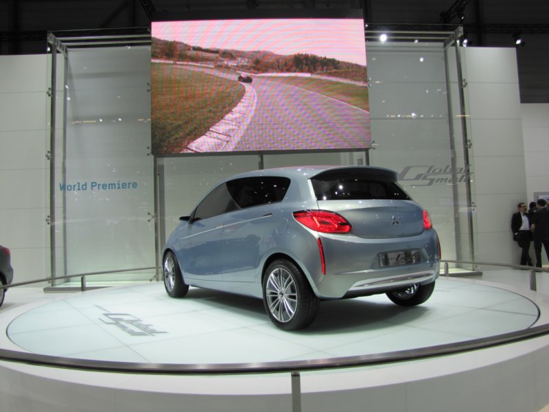 mitsubishiglobalsmallconcept36.jpg