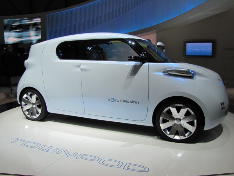 nissantownpod14.jpg
