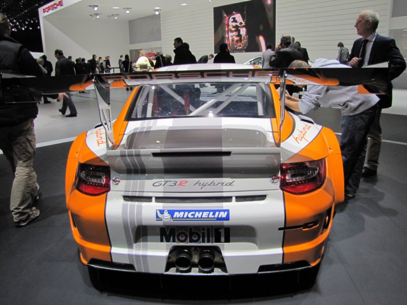 porschegt3rhybrid13.jpg