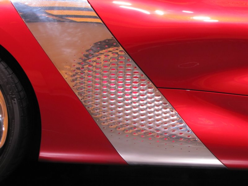 renaultdezir27.jpg