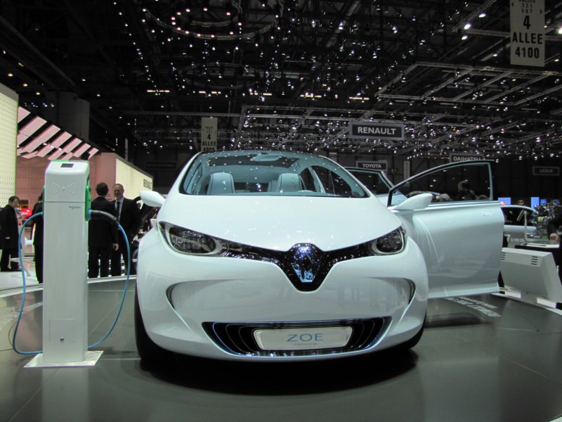 renaultzoe16.jpg