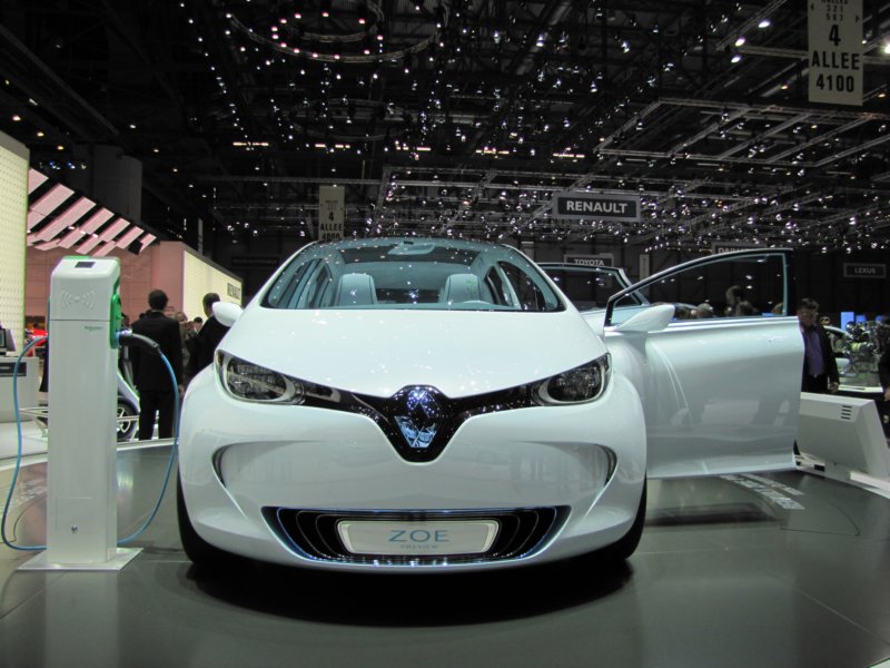 renaultzoe17.jpg