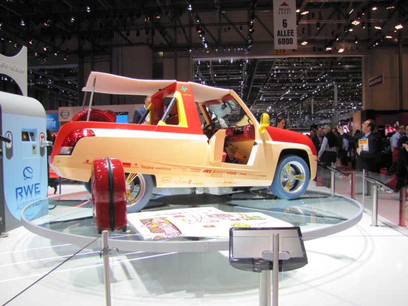 rinspeedbamboo23.jpg