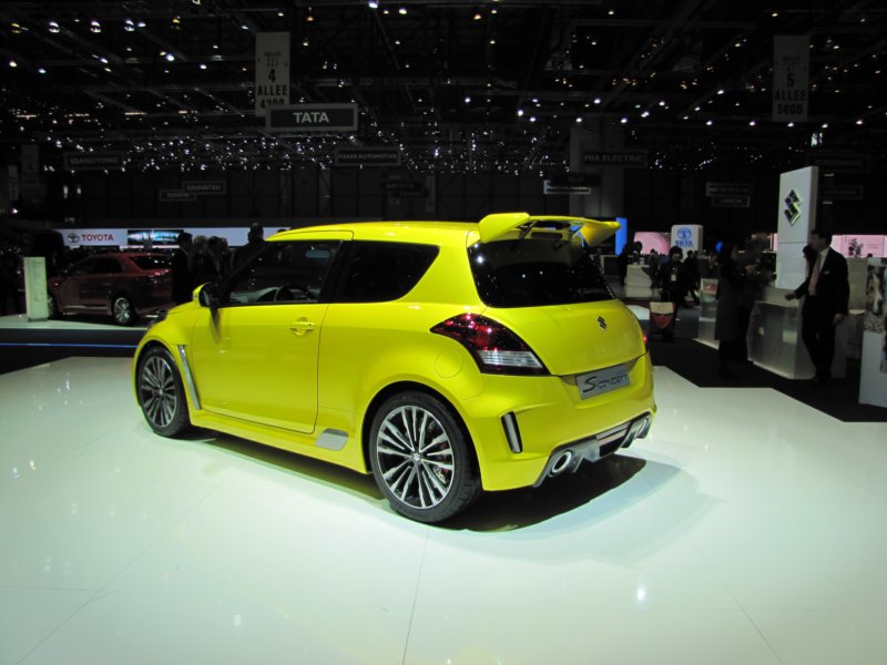 suzukiswiftsconcept9.jpg