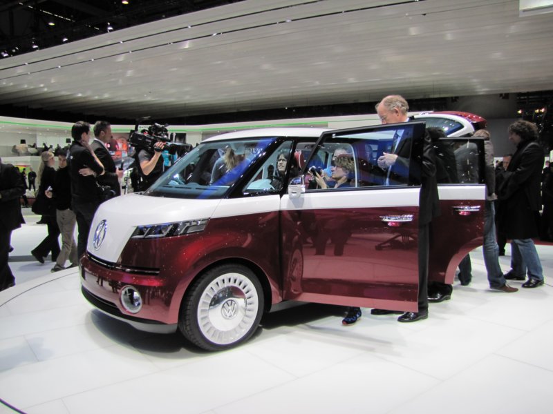 volkswagenbulliconcept7.jpg
