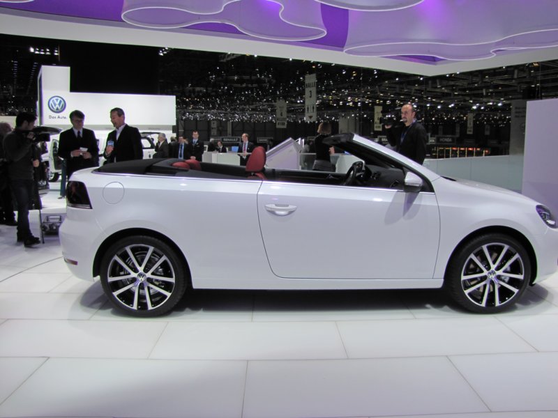volkswagengolfcabriolet15.jpg
