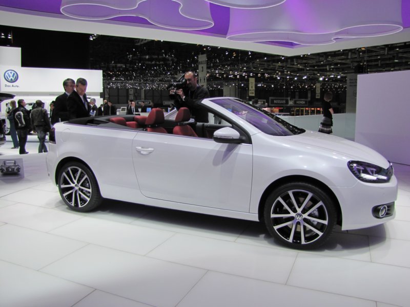 volkswagengolfcabriolet16.jpg