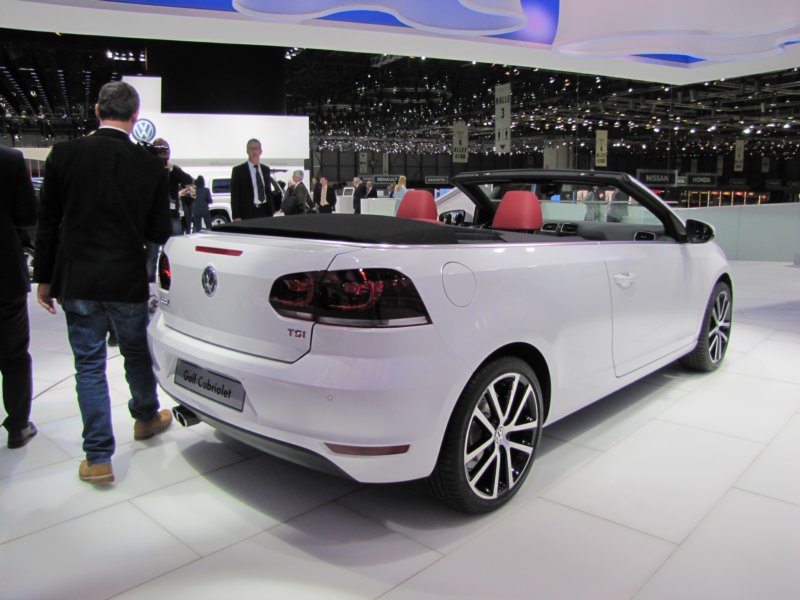 volkswagengolfcabriolet3.jpg