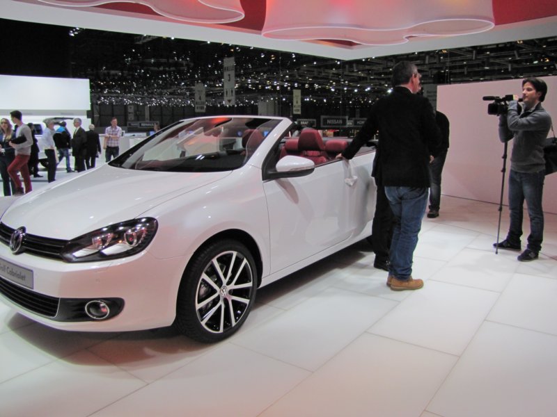 volkswagengolfcabriolet36.jpg