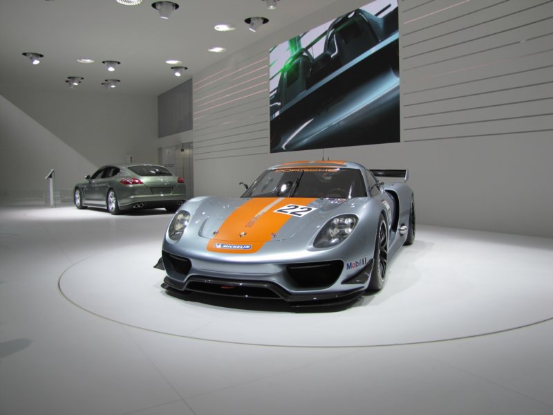 porsche918rsr3.jpg