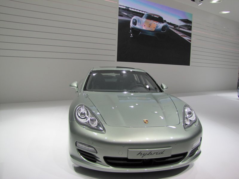 porschepanamerashybrid7.jpg