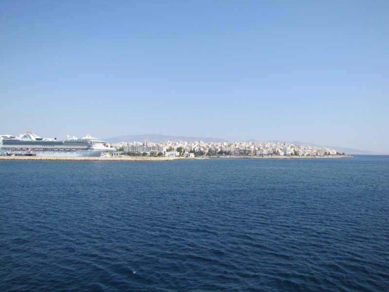 sep2011parospiraeusonbluestarparos24.jpg