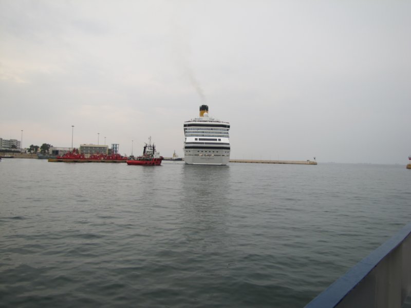 sep2011piraeussalamina13.jpg