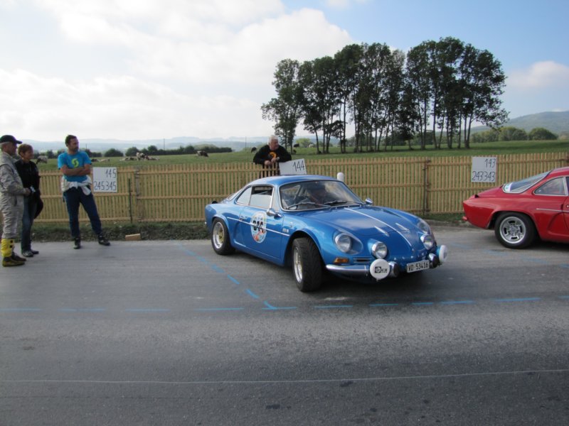 alpinea110197419.jpg