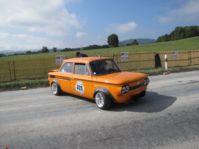 nsutt19695.jpg