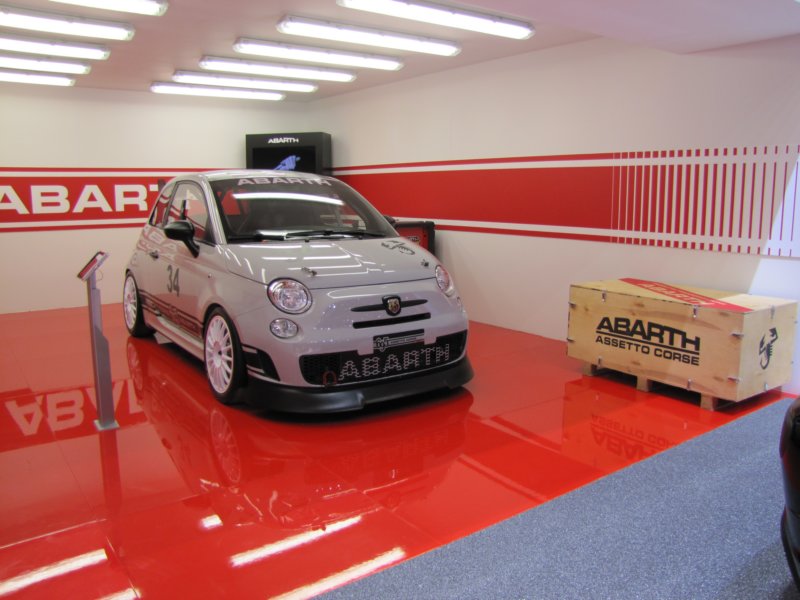 abarth695assettocorse2.jpg