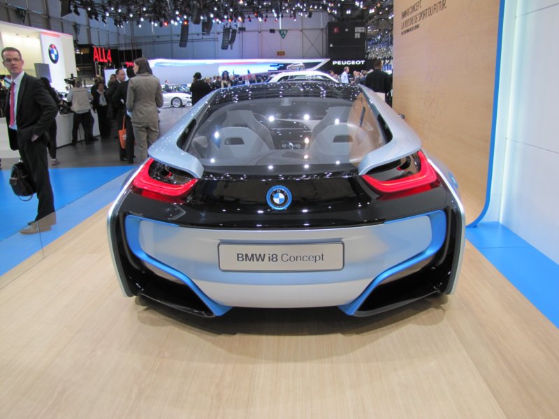 bmwi82.jpg