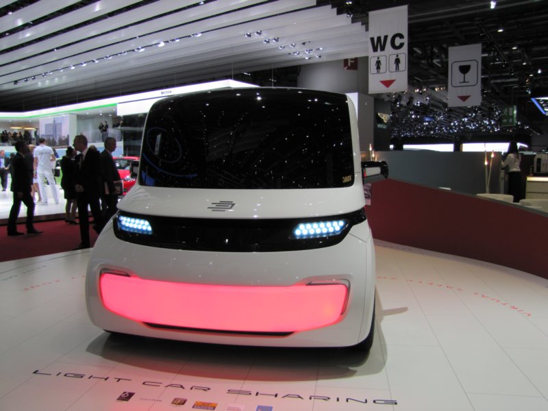 edaglightcarsharing7.jpg